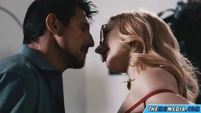 పతిత అందగత్తెతో రొమాంటిక్ సెక్స్